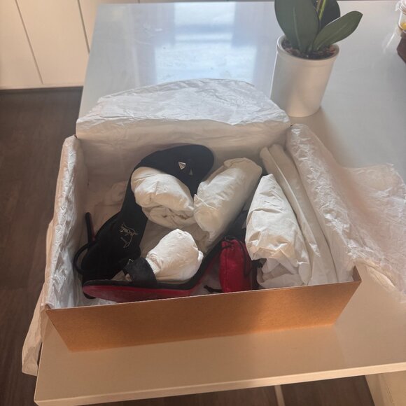 Christian Louboutin Umberta 100 Suede Sandals Size 40 - Picture 3 of 6